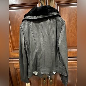 NWT.. Wilson’s Leather size medium